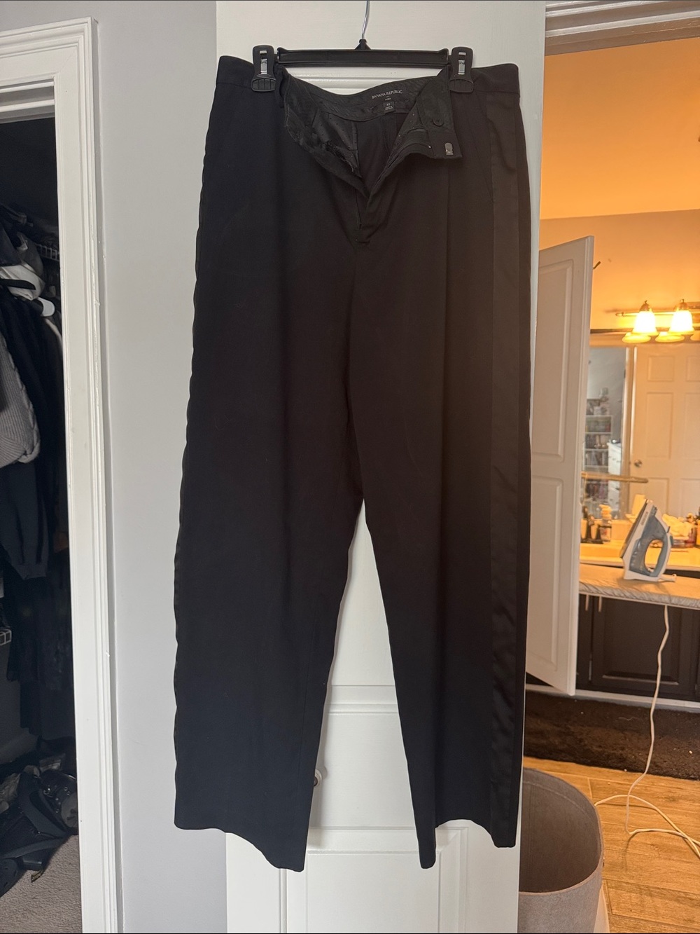 Black Dress Pants by Banana Republic - Classic Straight Fit